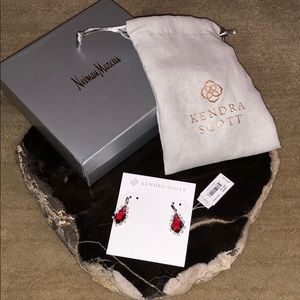 Perfect for Valentines Day Kendra Scott Red Juniper Statement Earrings NIB